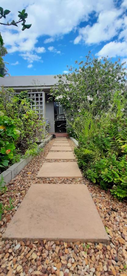 Abigail'S Garden Cottage Montagu Exteriér fotografie
